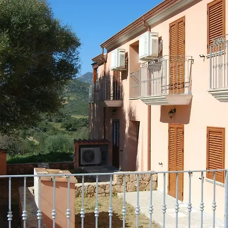 Residenze Frau Colle Maiorca * ブドーニ